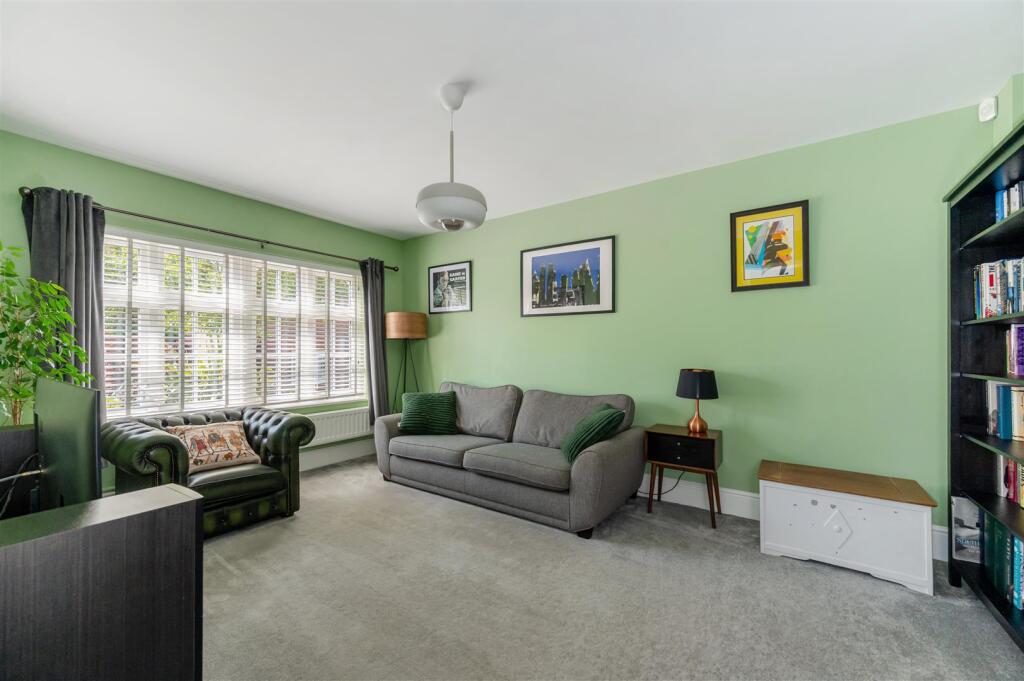 House in Portsmouth - View 4