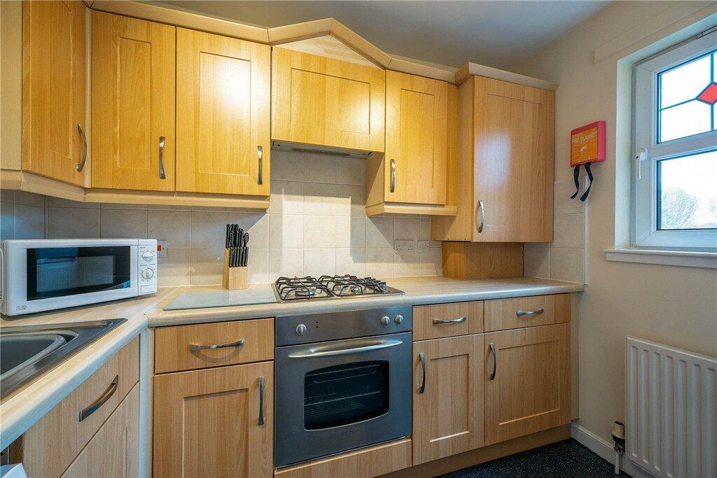 Apartment in Edinburgh - More
