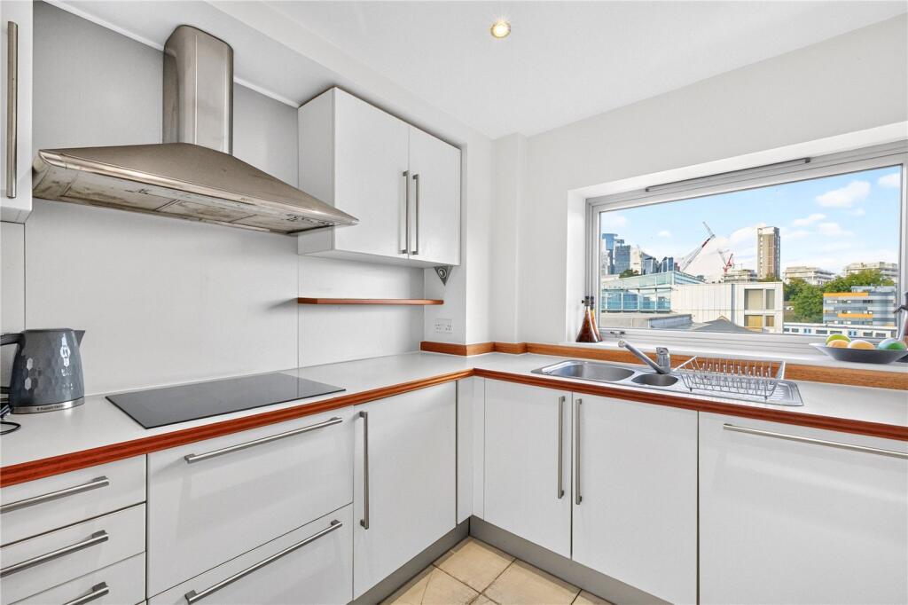 Apartment in London - More