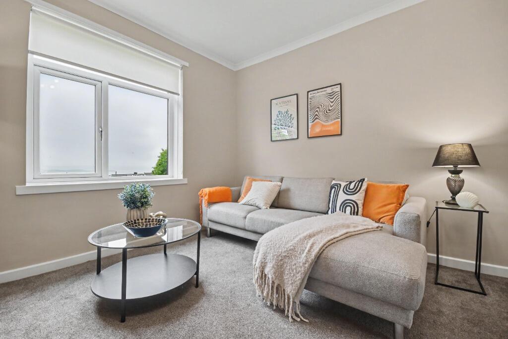 Apartment in Gourock, Inverclyde - More