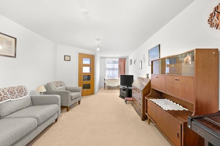 2 Weighbridge Court photo 2