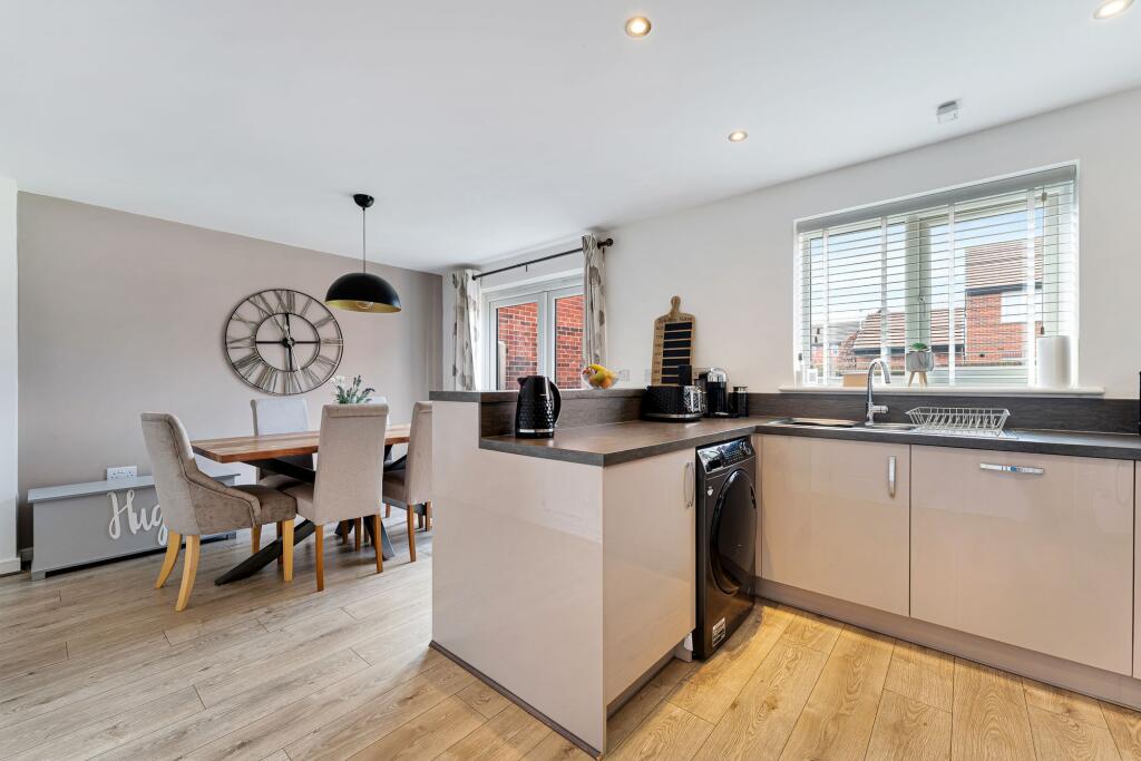 Andover Close, Widnes, WA8 - Widok 4