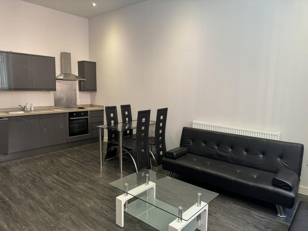 Apartment in Liverpool - View 2