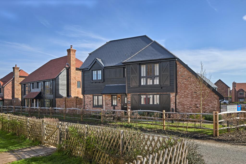 Main image of property: Seymour Road,
Rainham,
Gillingham,
ME8 8PY