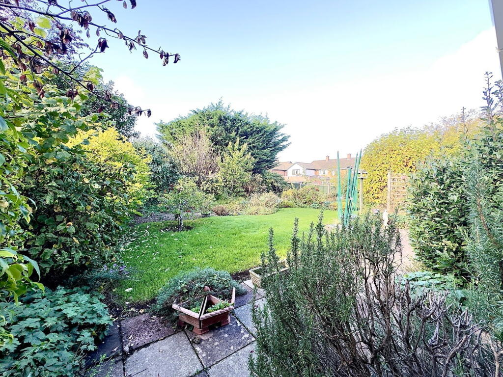 Elm Close, Prestbury, Cheltenham, GL52 3ED photo 3