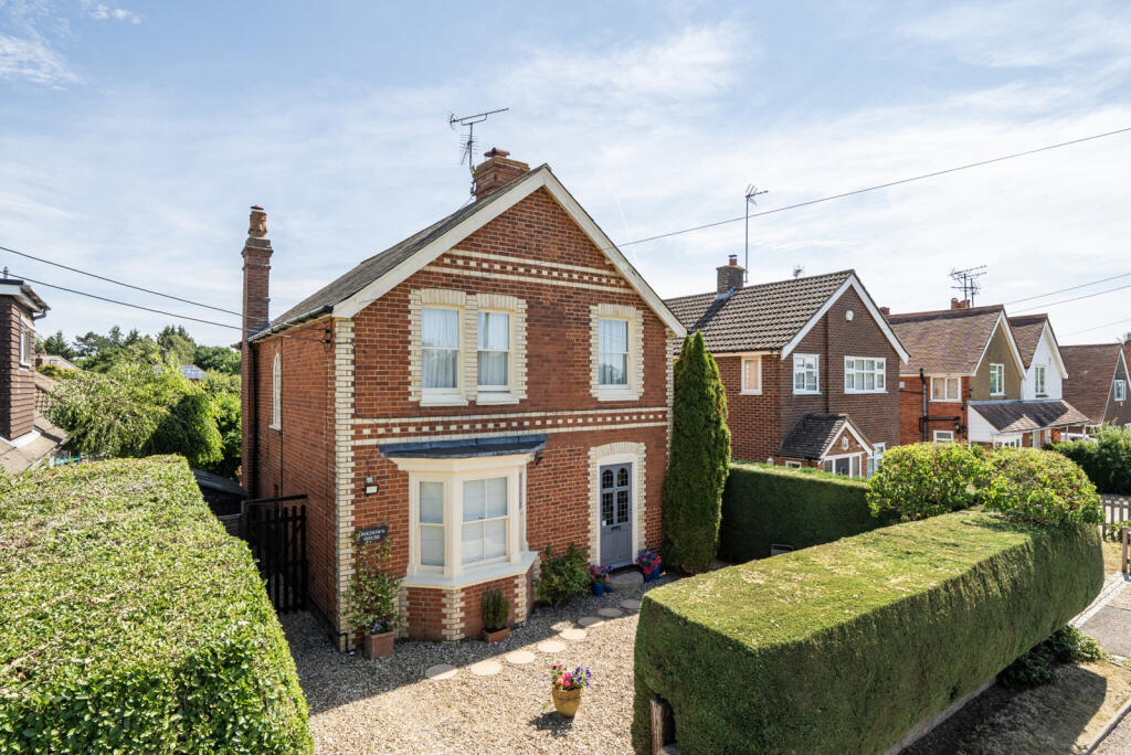 Main image of property: Green Lane, Sonning Common, Reading, Oxfordshire, RG4