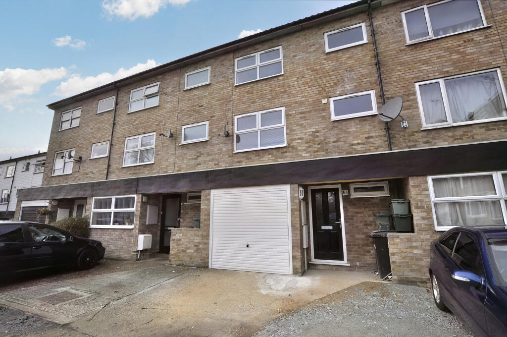 Main image of property: Parklands Drive, Chelmsford, Essex