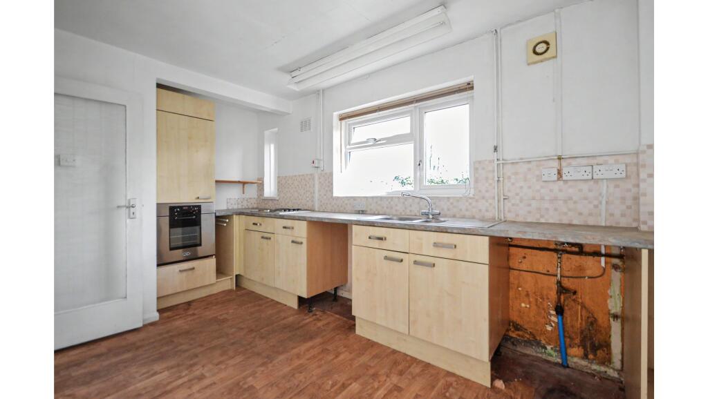 House in Salisbury - View 3