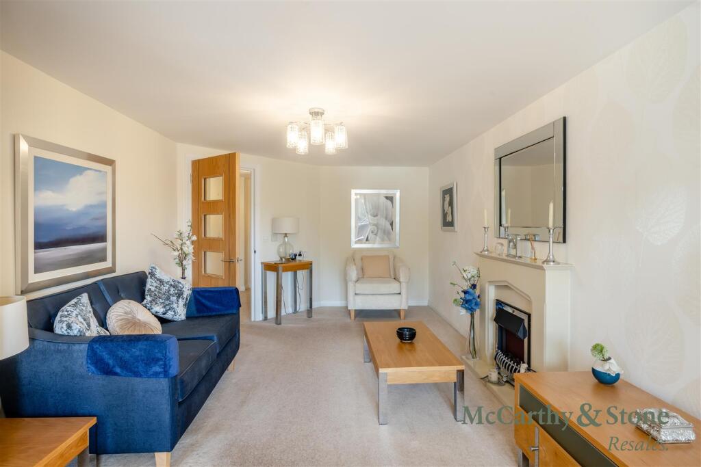 Apartment in Northwich, Castle - View 2