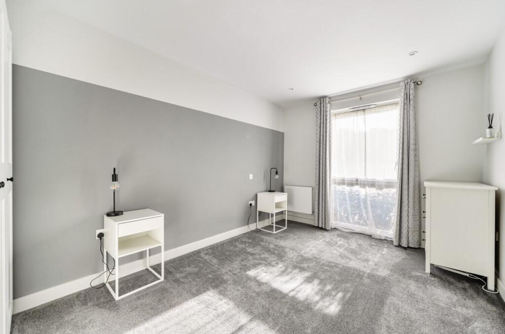 Apartment in Tandridge, Whyteleafe - View 5