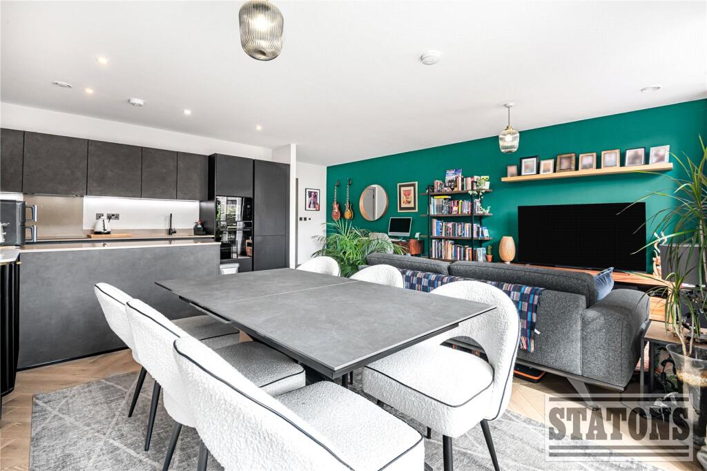 Apartment in London - More