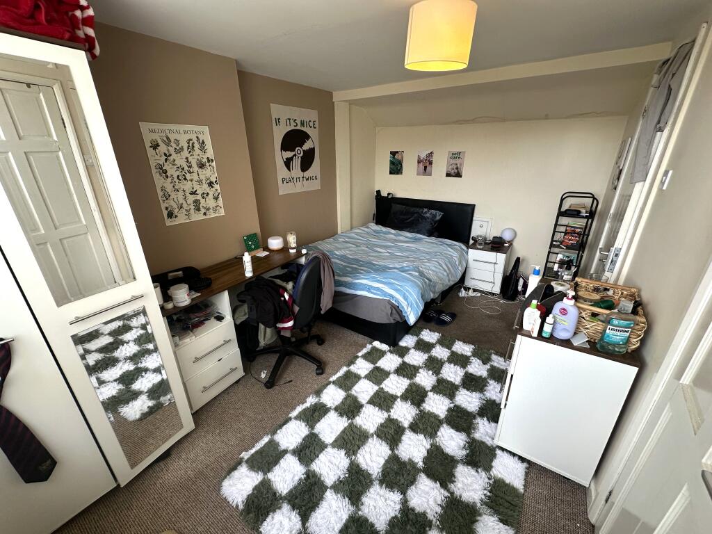 House in Lincoln, New Boultham - More