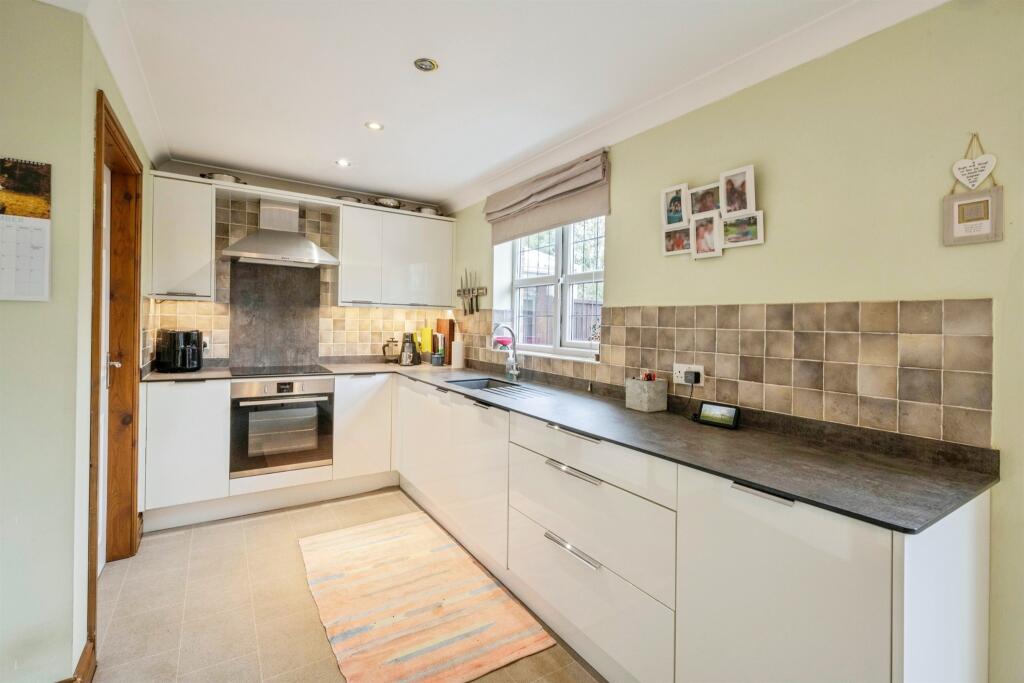 House in Doncaster - View 4