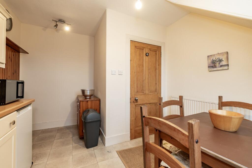 Apartment in Aberdeen, Rosemount, Rosemount and Mile End - View 5
