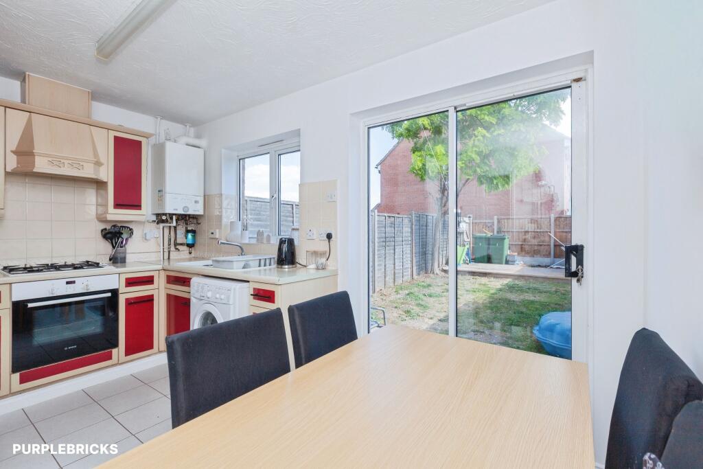 House in Blaby, Braunstone - More