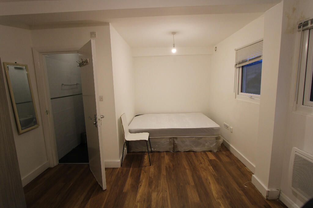 Main image of property: Cranfield Close, London, SE27