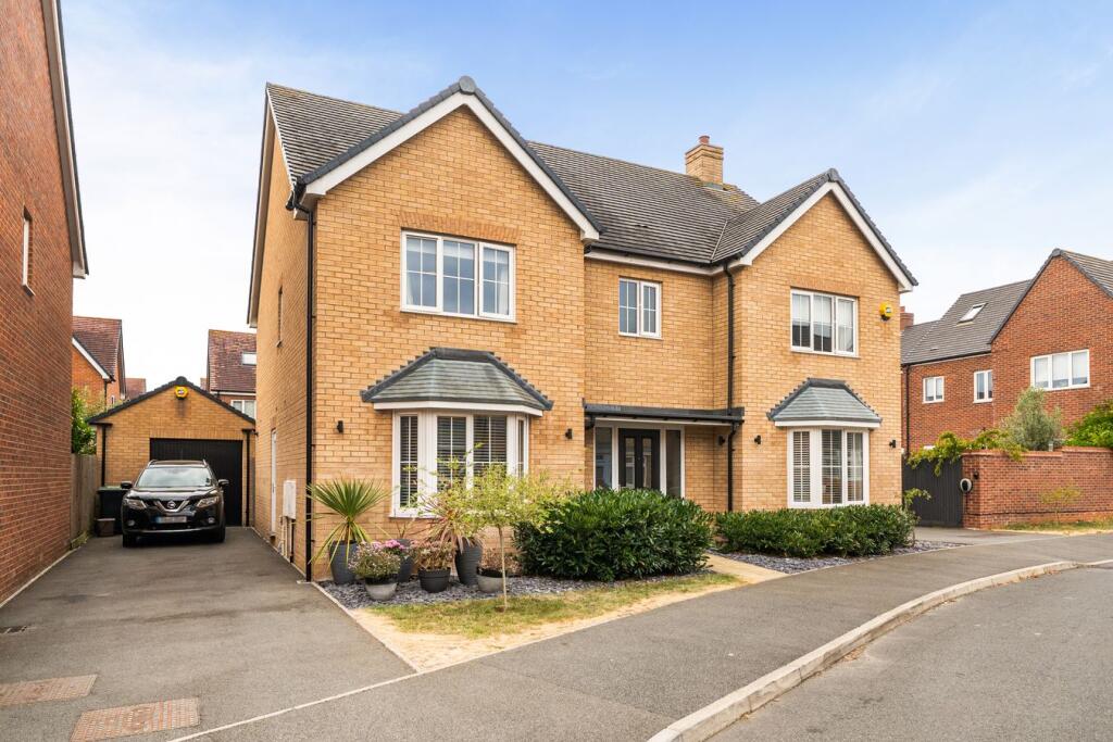 Main image of property: Fry Grove, Flitwick, MK45