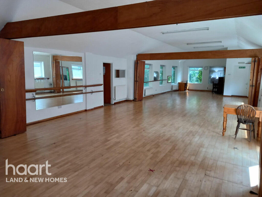 Main image of property: Downs Road, Luton LU1 1