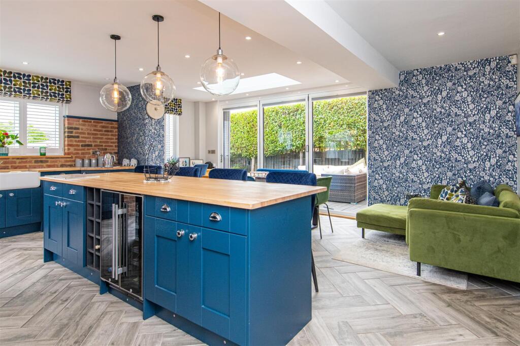 House in Northampton - More