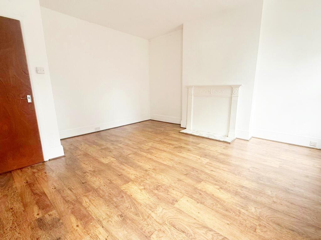 Main image of property: Goldsmiths Row, Shoreditch, E2