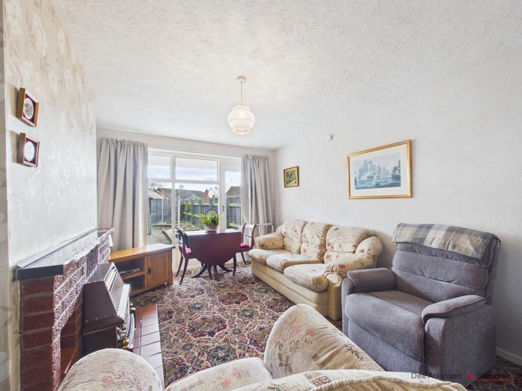 25, Howe Lane, Nafferton, YO25 4JU photo 2