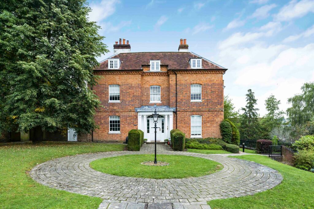 Main image of property: Rutland Street, High Wycombe, HP11