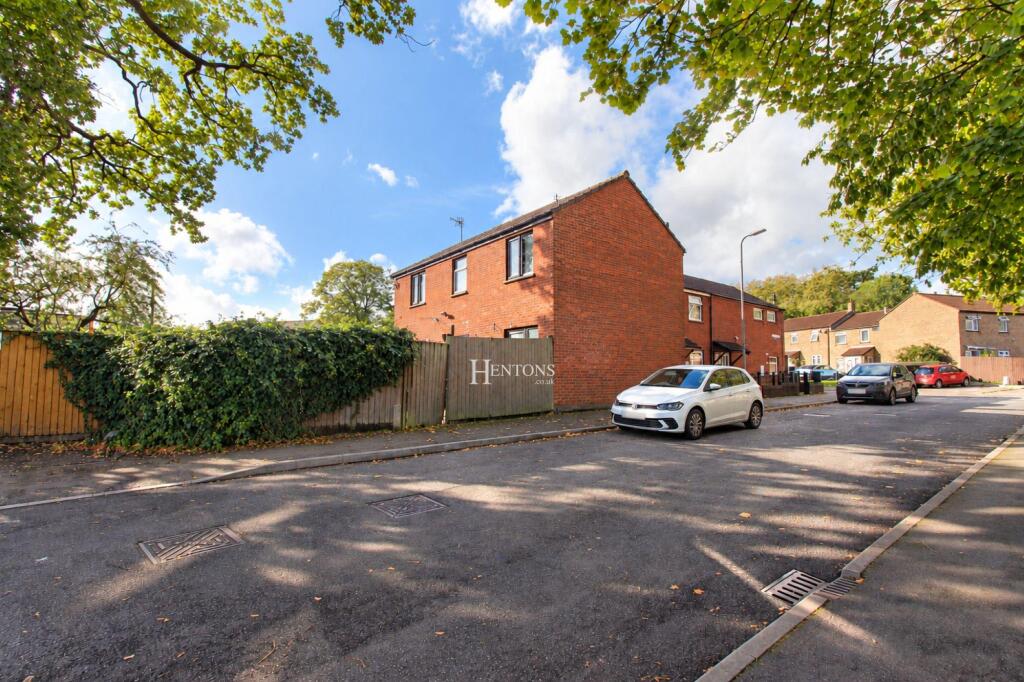 4-bed terraced on Elmfield Close, St Mellons, Cardiff, £185,000