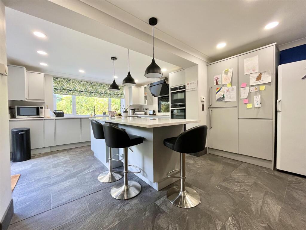 House in Tonbridge - View 2