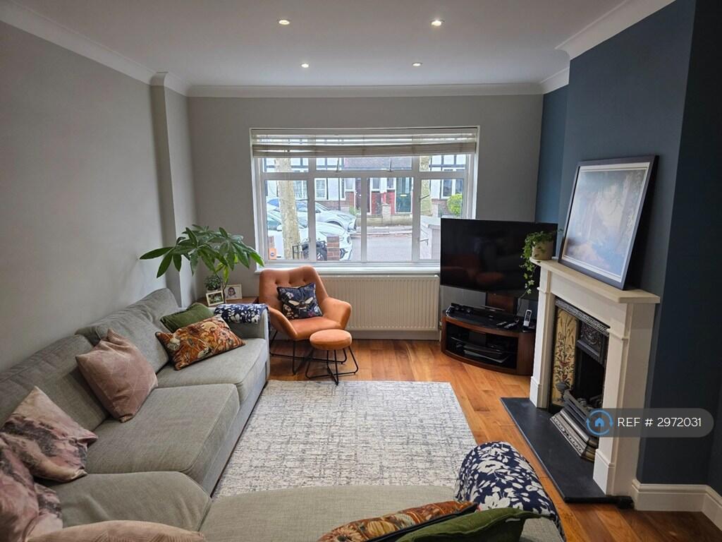 Main image of property: Merton Hall Gardens, London, SW20
