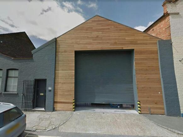 40 Brook Lane North (1).jpg