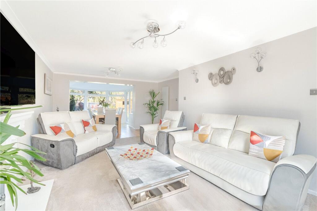 House in Merley, Oakley, Poole - View 3