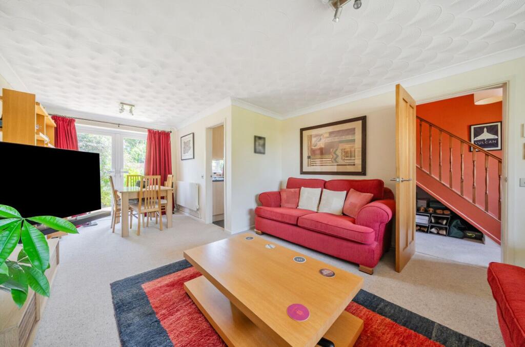 Petty Close, Romsey, SO51 photo 4
