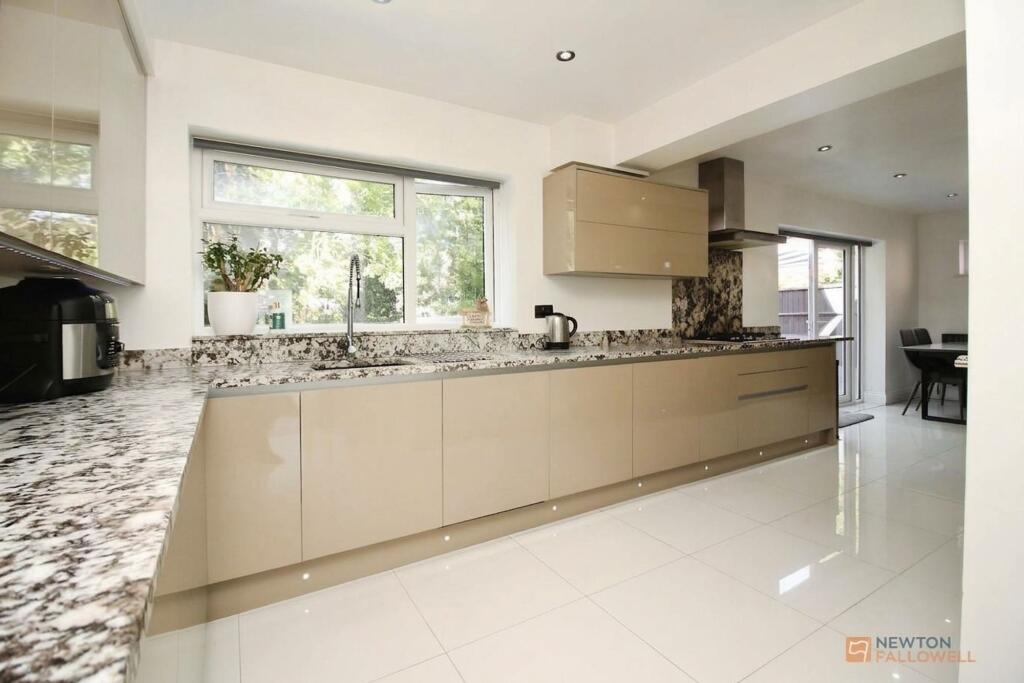 House in Oadby and Wigston, Oadby - View 2