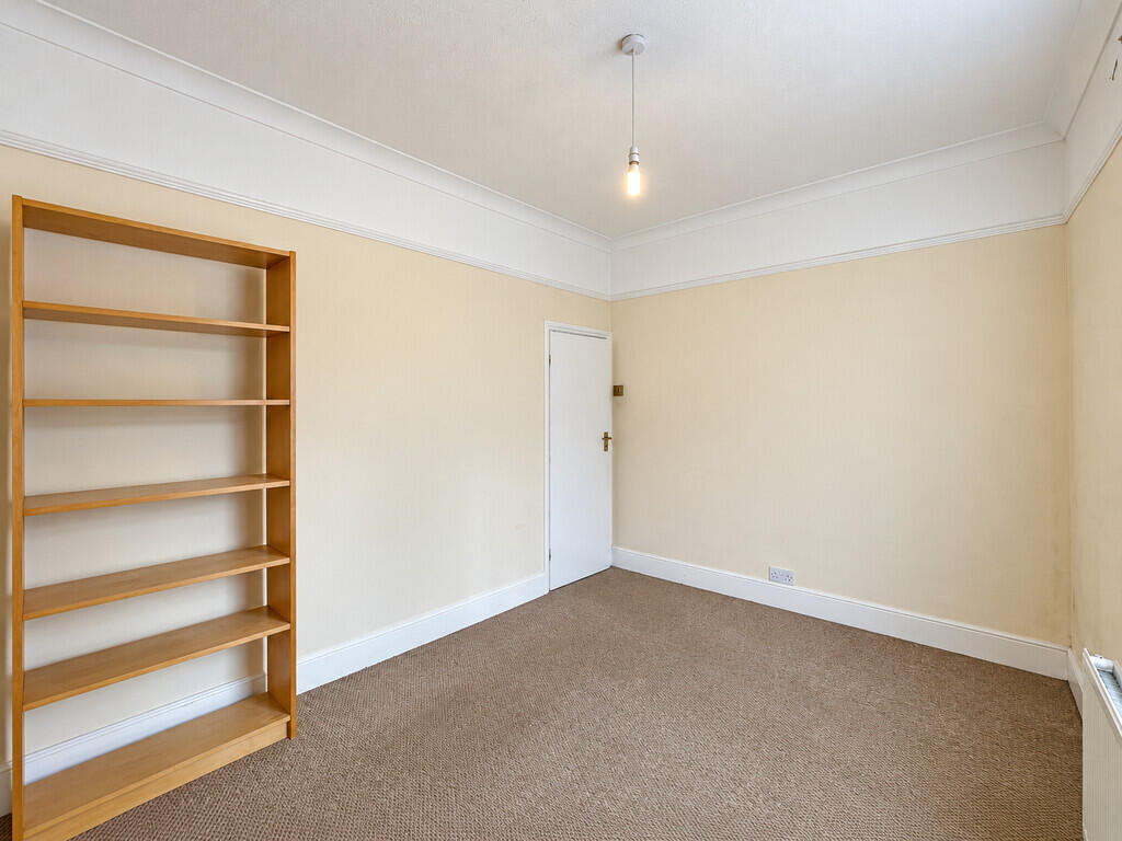 House in Southend-on-Sea, Essex - More