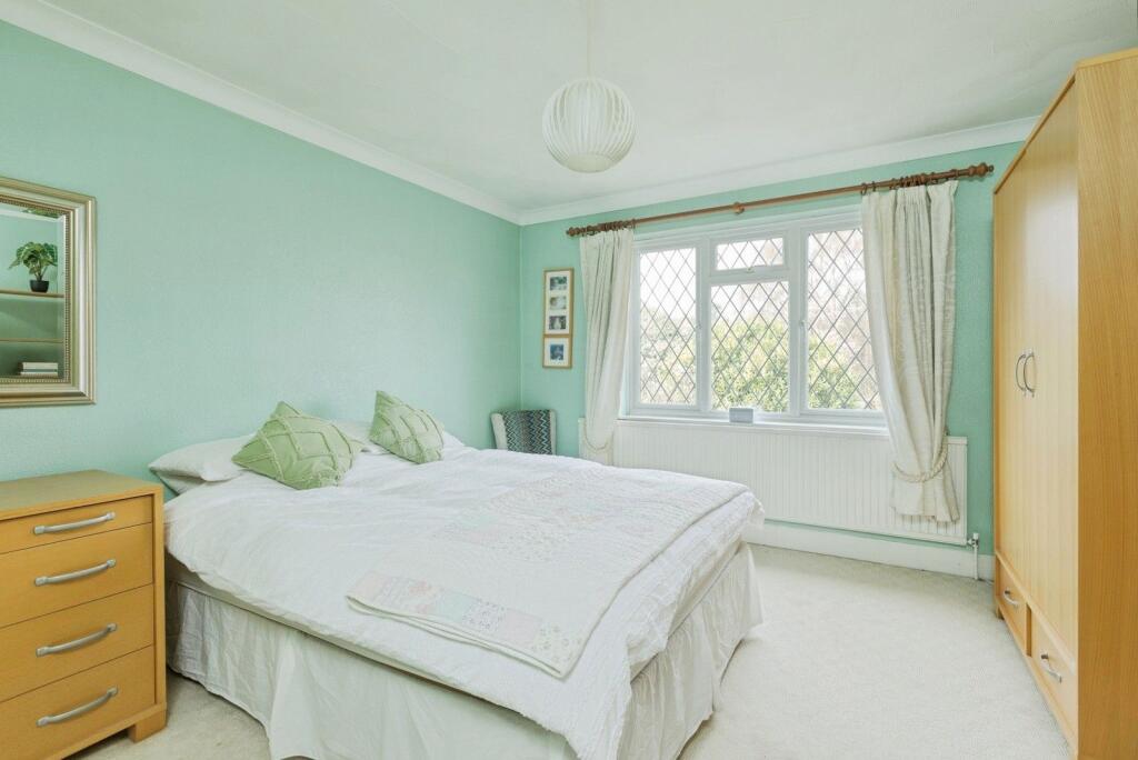 House in Dartford - View 5