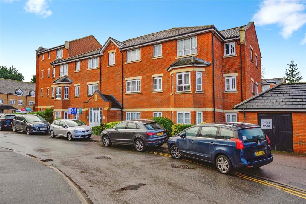 Main image of property: Watling Gardens, Dunstable, Bedfordshire, LU6