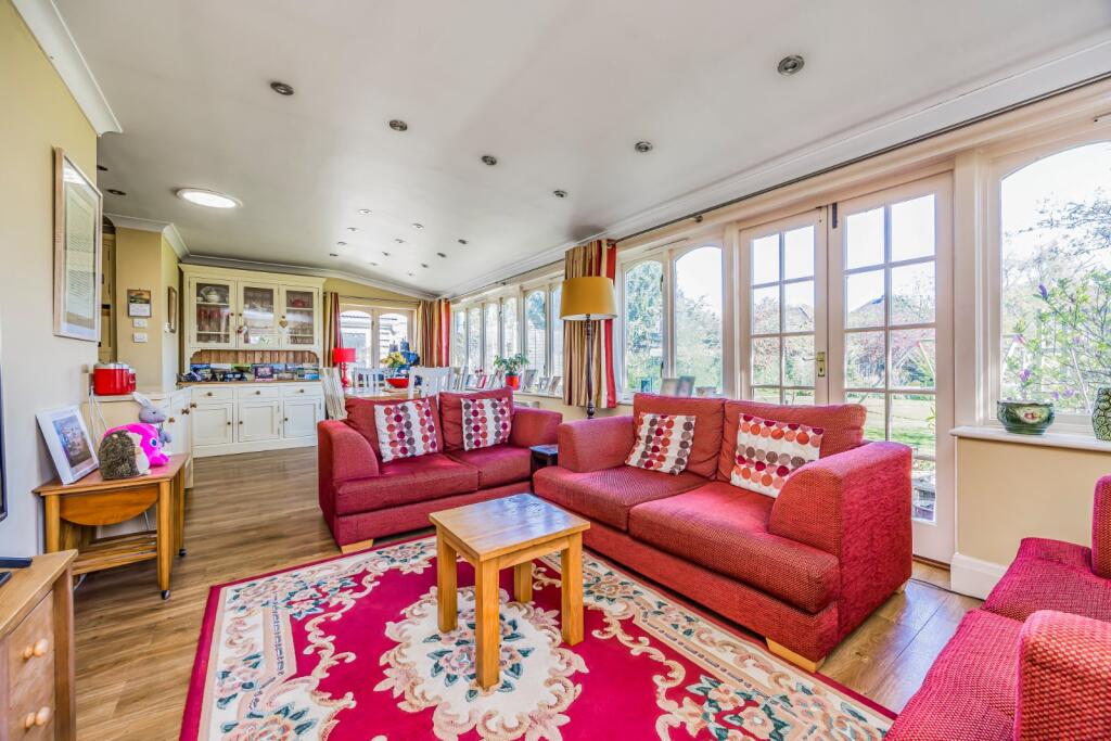 East Cosham Road, Drayton, Portsmouth, Hampshire, PO6 - Vista 3