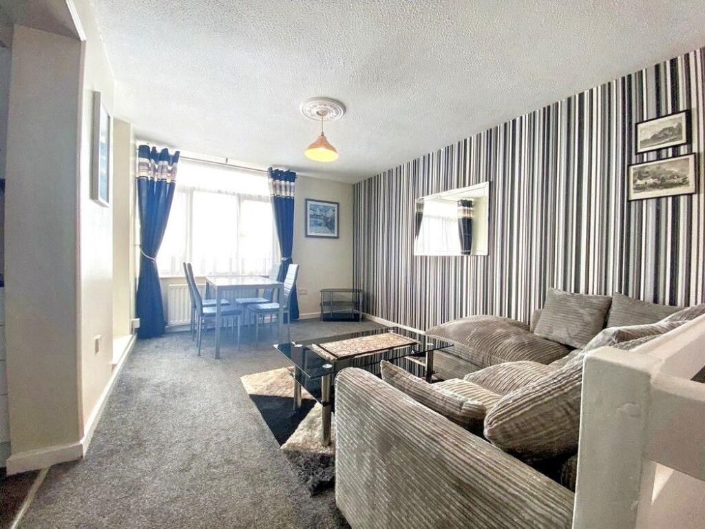 Kenilworth Court, Washington, Tyne and Wear, NE37 3EA photo 3