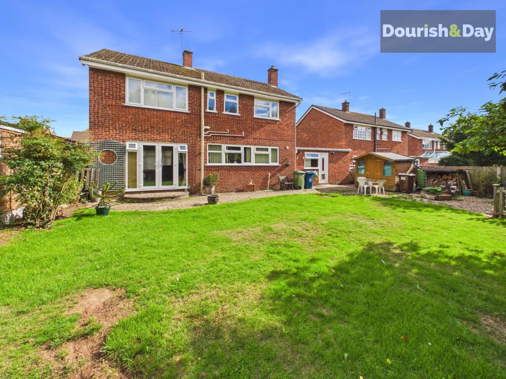 House in Stoke-on-Trent - View 4