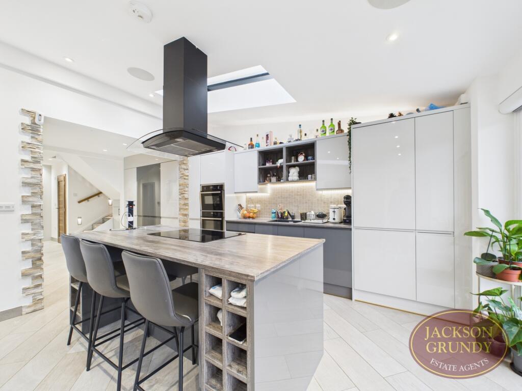 Ashcroft Gardens, Spinney Hill, NN3 2JR photo 4