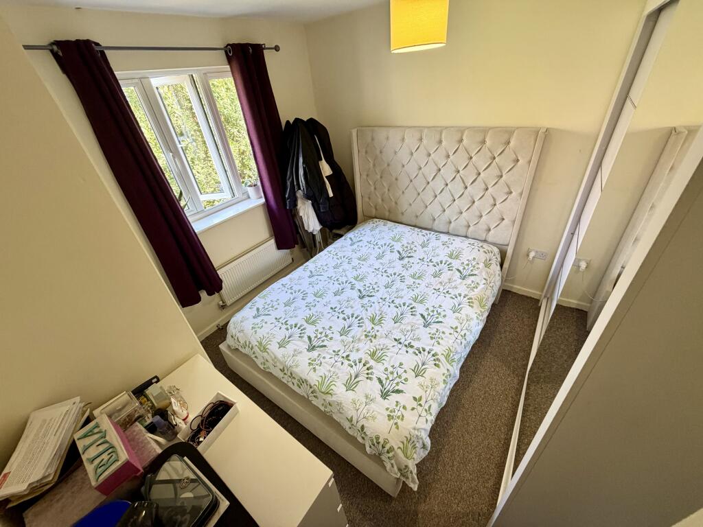 Apartment in Northampton, Burton Latimer - View 4