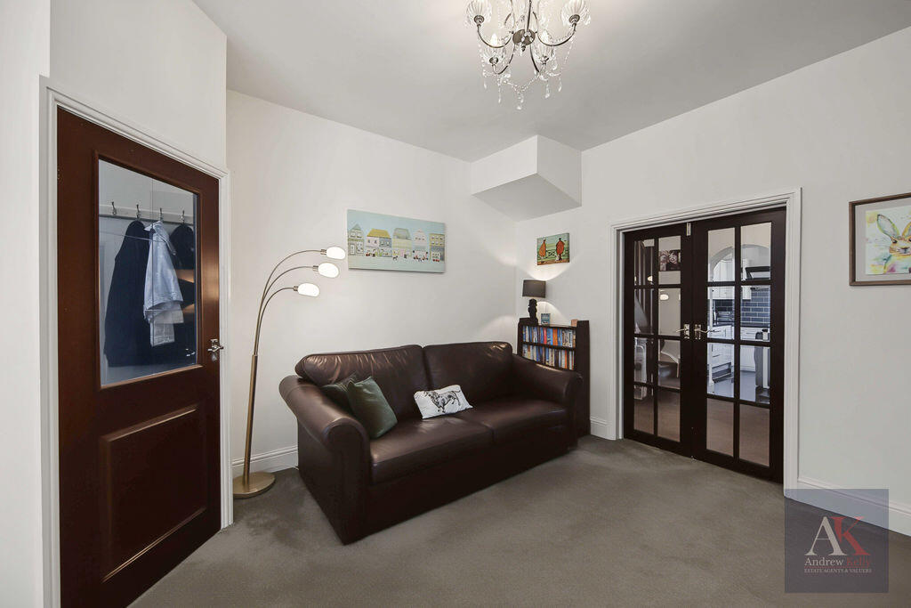 Frederick Street, Littleborough, OL15 8DZ photo 4