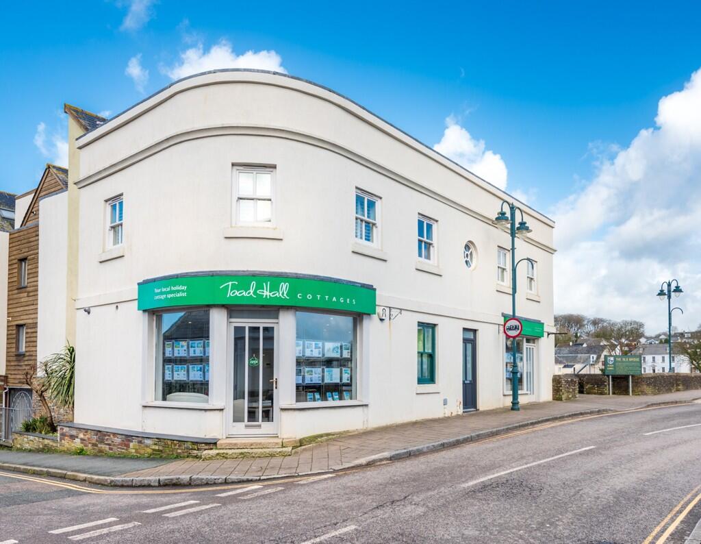 Main image of property: Harbour House, Harbour Road, Wadebridge, Cornwall, PL27