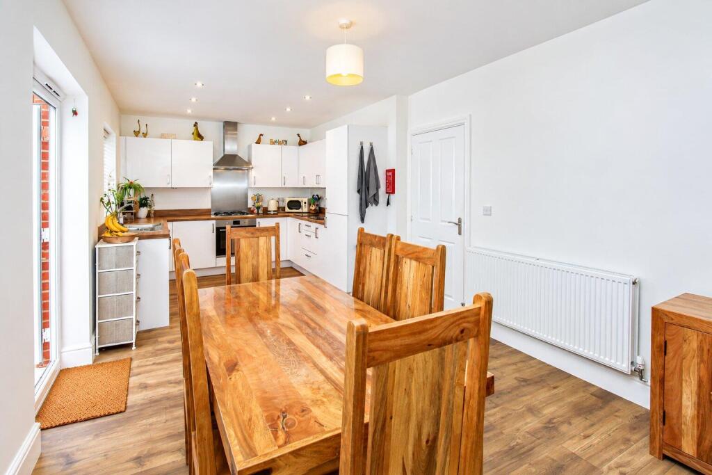 House in Wakefield, Epitome, Outwood - View 3