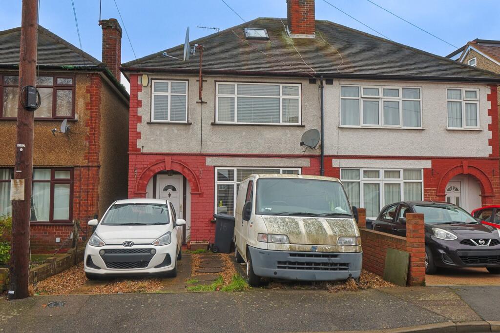 Main image of property: Manor Road, Hoddesdon, EN11