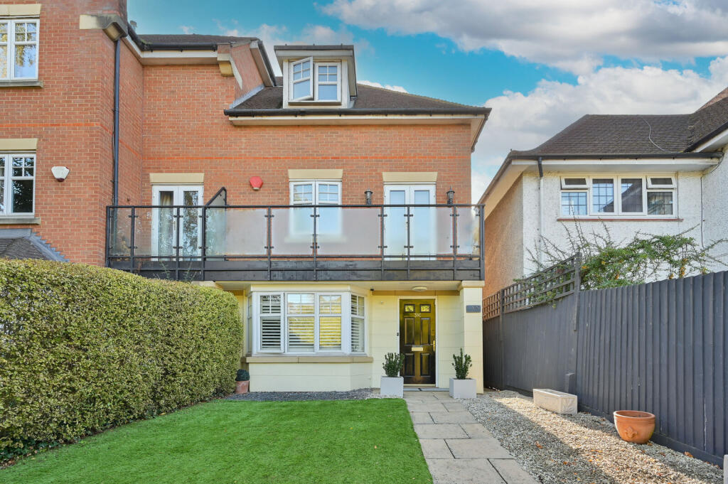 House in Watford - View 2