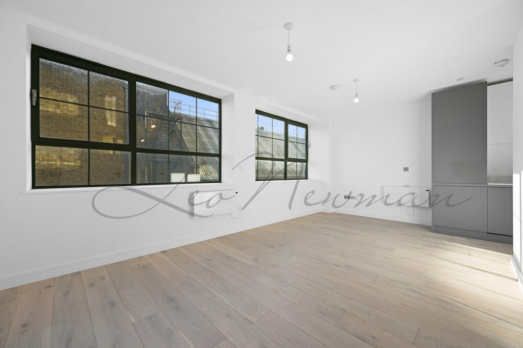 Main image of property: Caroline Street, London, E1