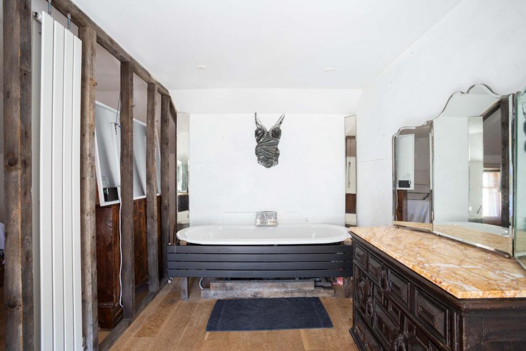 Additional image 19 of Leg Square, Shepton Mallet