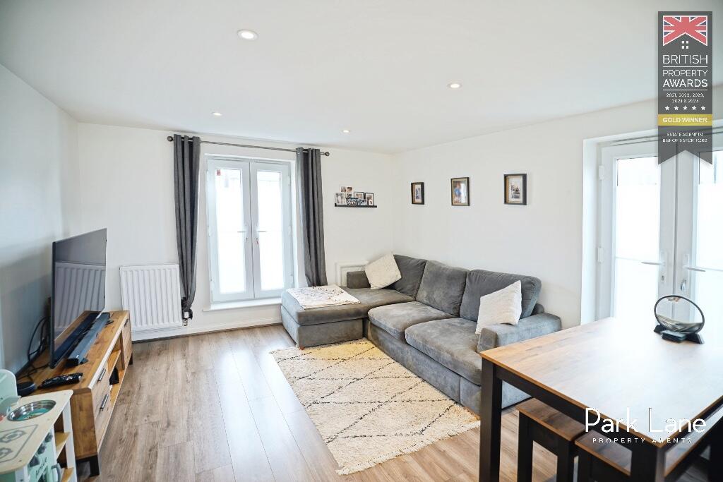 Newland Avenue, Bishop's Stortford, Hertfordshire, CM23 photo 3