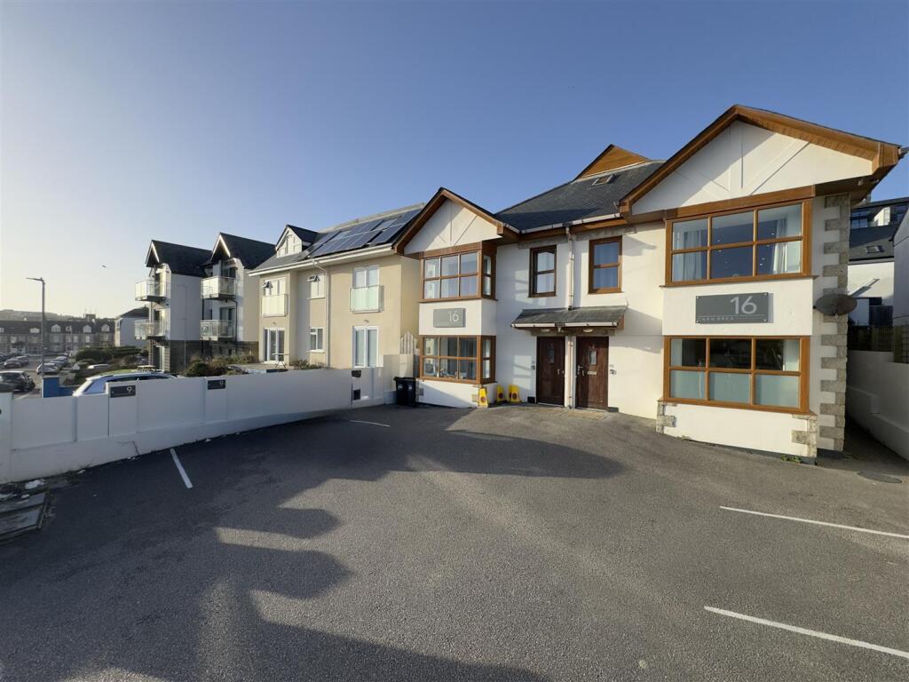 Main image of property: Edgcumbe Gardens, Newquay